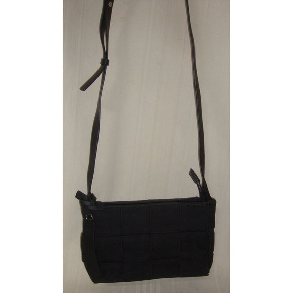 Lucky Brand Anae Black Woven Denim Crossbody Bag with Leather Strap & Charm - Picture 1 of 9